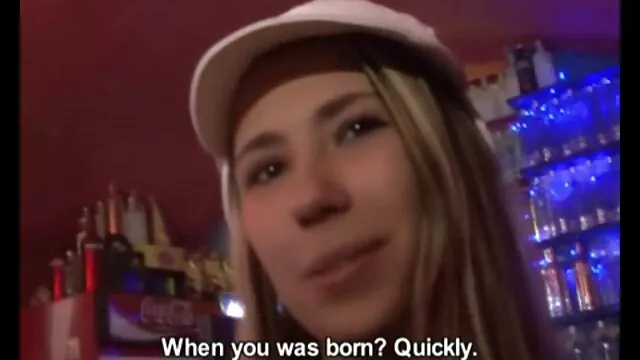 Lời thú tội của một vũ nữ thoát y-Emma Hayes, xxx nhat ban 720p